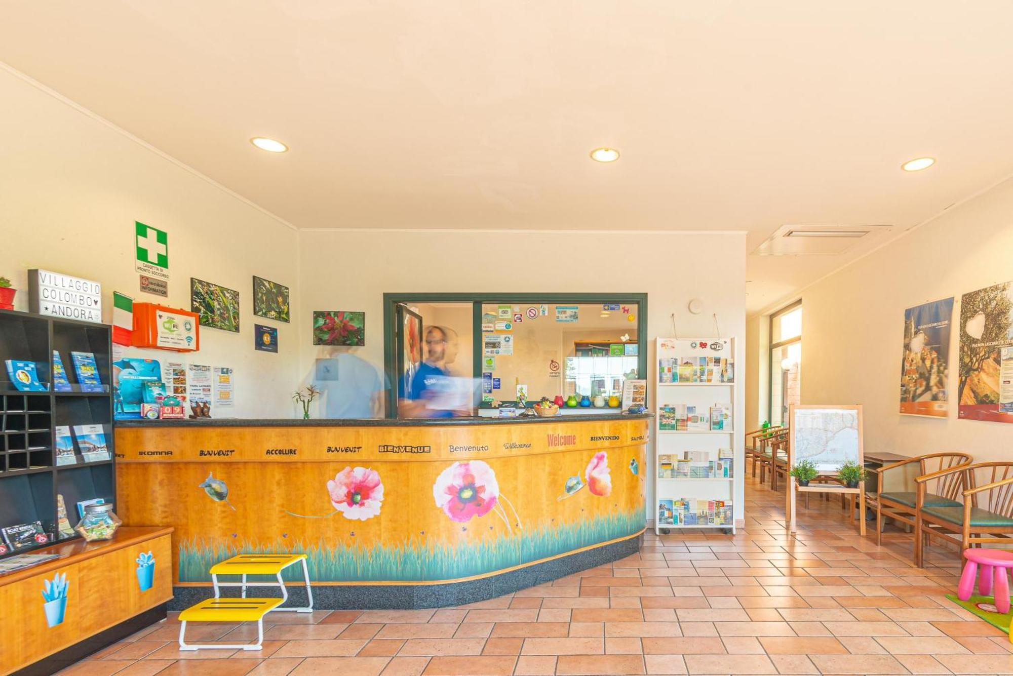 Villino Garden & Pool Hotel Andora Exterior photo